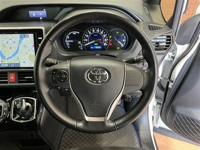 TOYOTA NOAH HYBRID 2019 Image 31