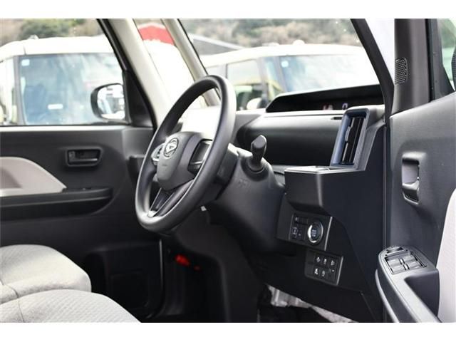 DAIHATSU TANTO 2025 Image 31