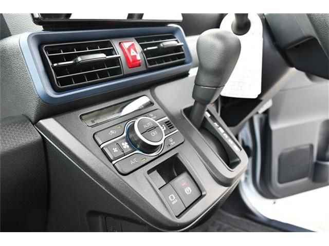 DAIHATSU TANTO 2025 Image 31