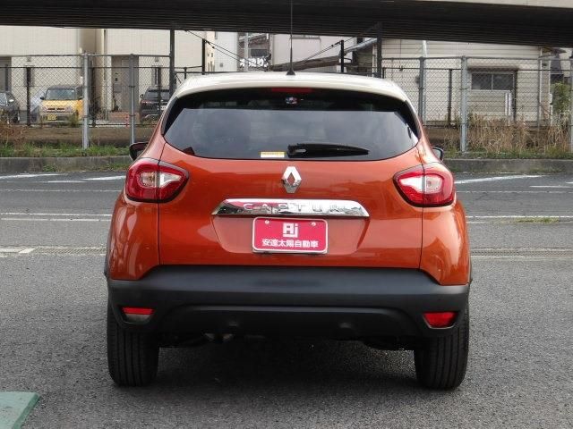 RENAULT CAPTUR 2015 Image 31