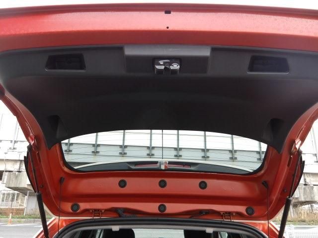 RENAULT CAPTUR 2015 Image 31