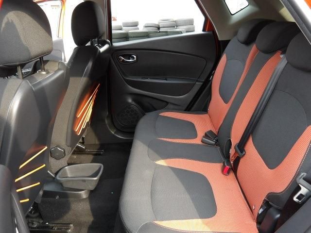 RENAULT CAPTUR 2015 Image 31