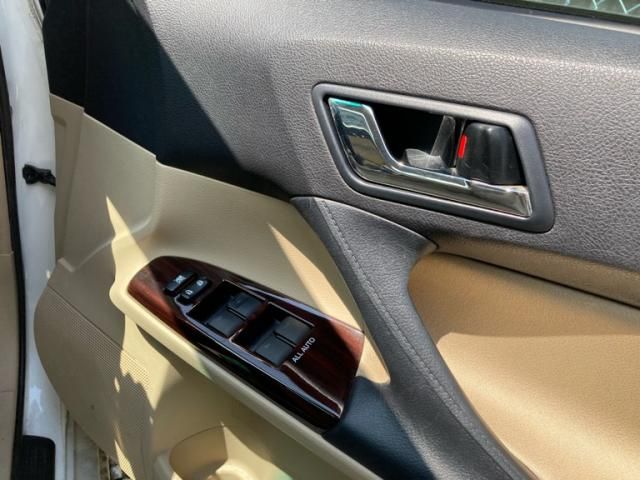 TOYOTA MARK X 2010 Image 31