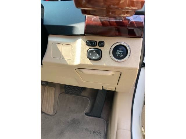 TOYOTA MARK X 2010 Image 31