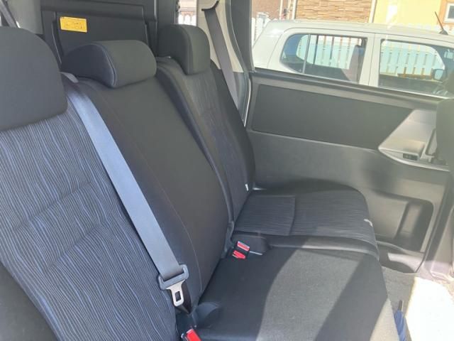 TOYOTA NOAH 2013 Image 31