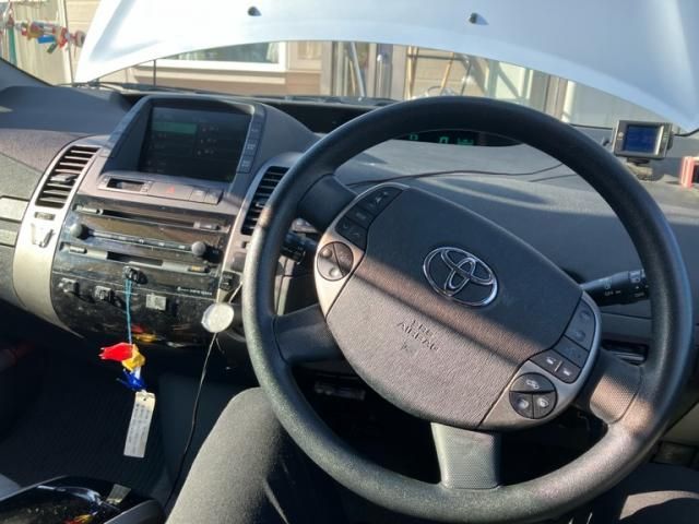 TOYOTA PRIUS 2009 Image 31