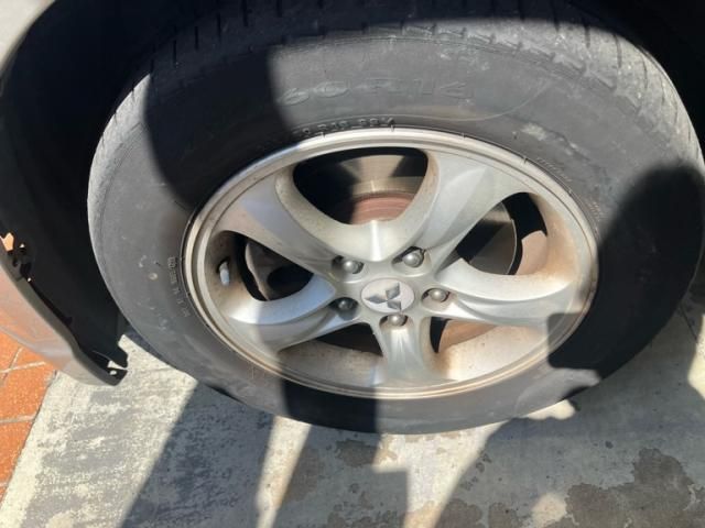 MITSUBISHI GRANDIS 2003 Image 31