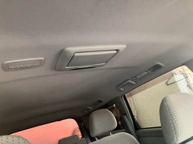 MITSUBISHI GRANDIS 2003 Image 31