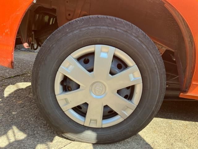 TOYOTA PIXIS VAN 4WD 2022 Image 31