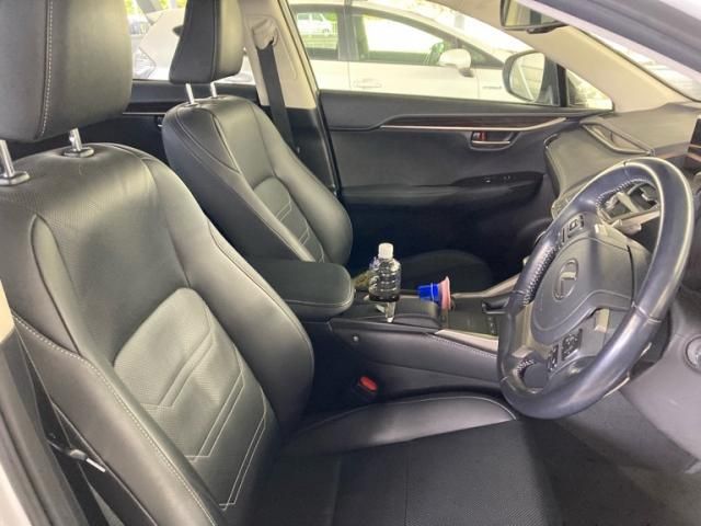 TOYOTA LEXUS NX300H 2021 Image 31