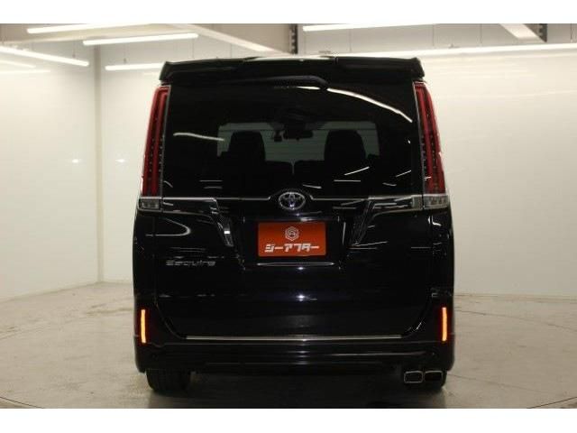 TOYOTA ESQUIRE 2017 Image 31