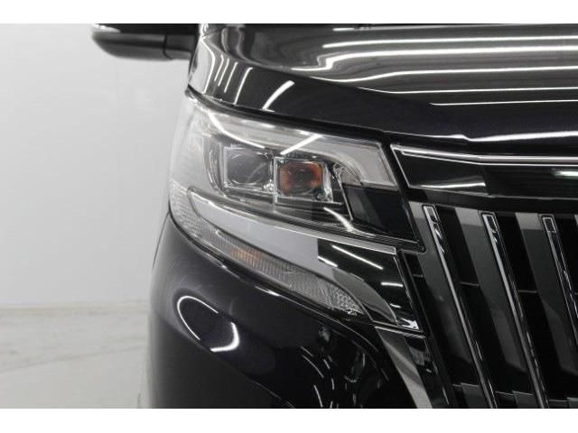 TOYOTA ESQUIRE 2017 Image 31