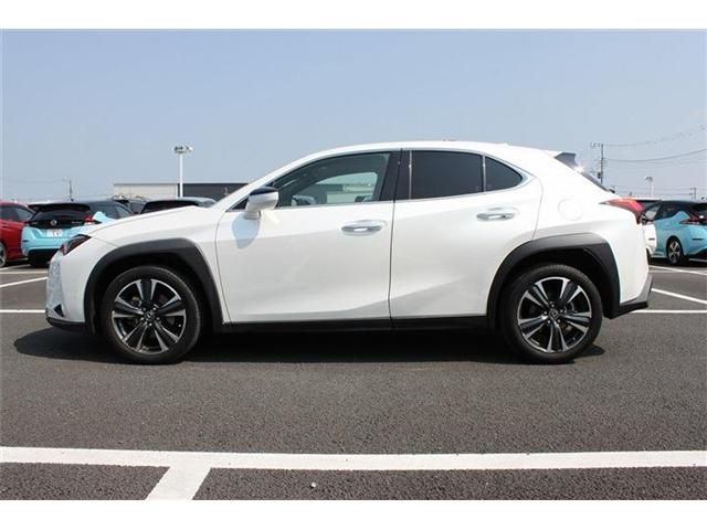 TOYOTA LEXUS UX200 2020 Image 31