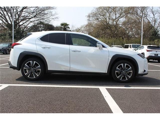 TOYOTA LEXUS UX200 2020 Image 31