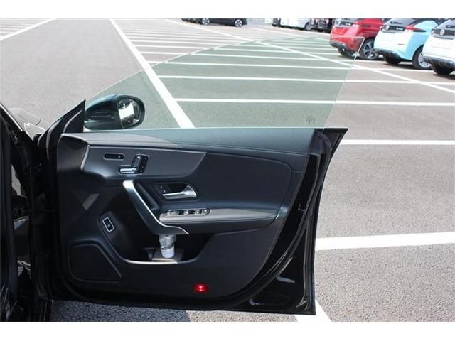 MERCEDES BENZ CLA SH 2022 Image 31