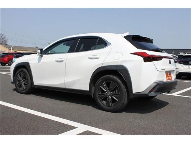 TOYOTA LEXUS UX200 2019 Image 31