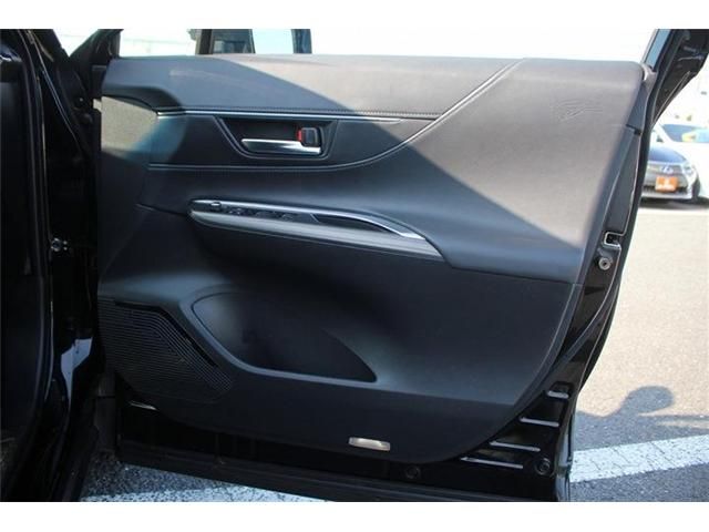 TOYOTA HARRIER HYBRID 2023 Image 31