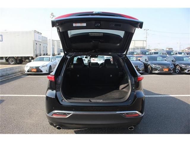 TOYOTA HARRIER HYBRID 2023 Image 31