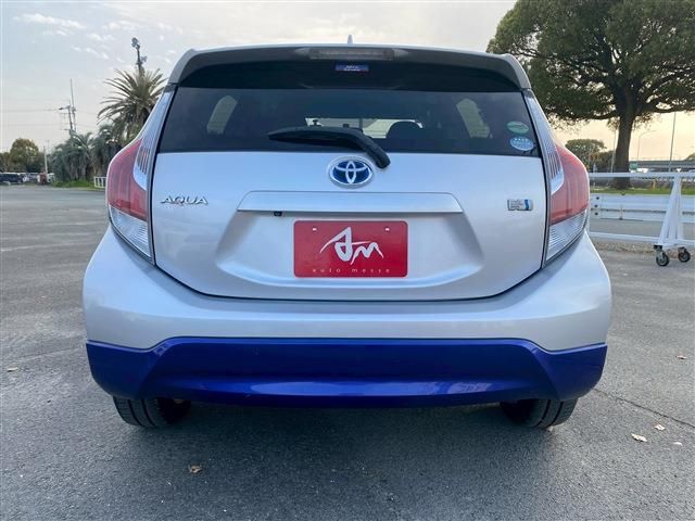 TOYOTA AQUA 2015 Image 31