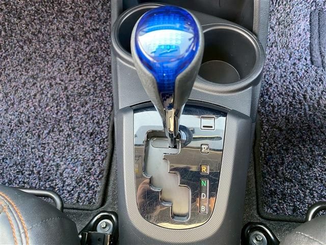 TOYOTA AQUA 2015 Image 31