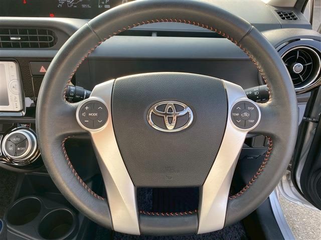 TOYOTA AQUA 2015 Image 31