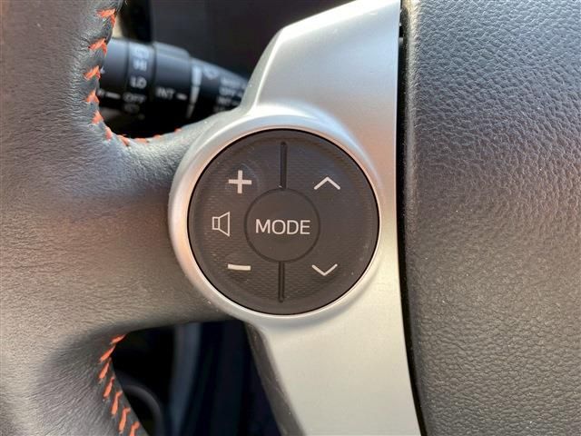 TOYOTA AQUA 2015 Image 31