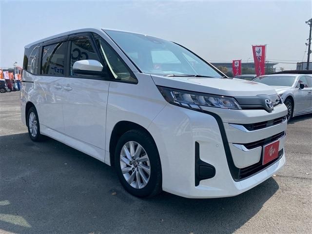 TOYOTA NOAH 2023 Image 31