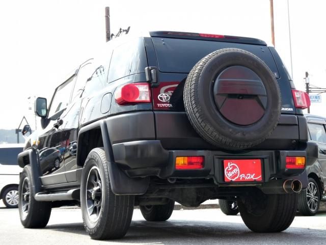 TOYOTA FJ CRUISER 4WD 2015 Image 31