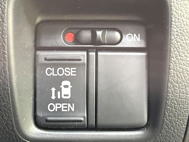 HONDA N BOX CUSTOM 2016 Image 31