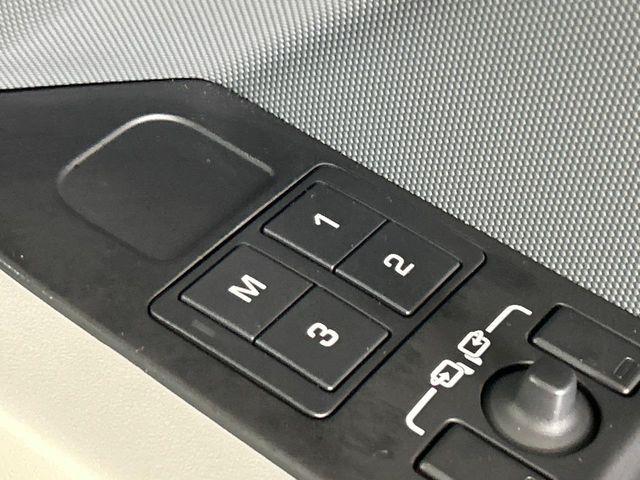 ROVER DEFENDER 2023 Image 31