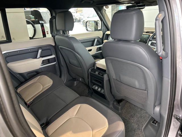 ROVER DEFENDER 2023 Image 31