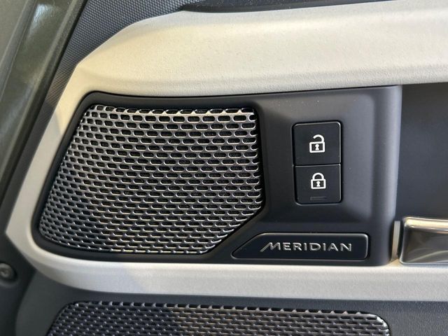 ROVER DEFENDER 2021 Image 31