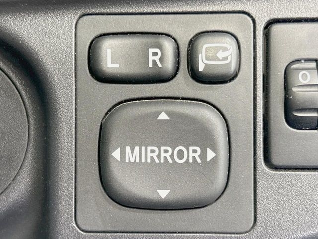 TOYOTA AQUA 2013 Image 31