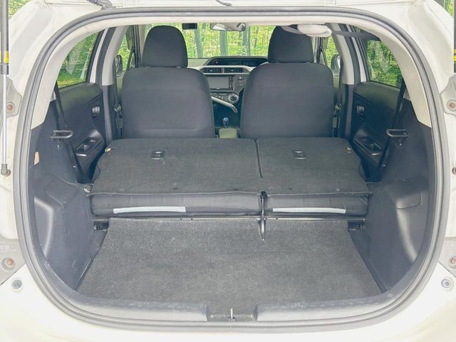 TOYOTA AQUA 2013 Image 31