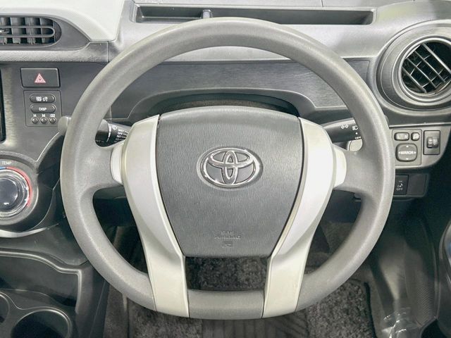 TOYOTA AQUA 2013 Image 31
