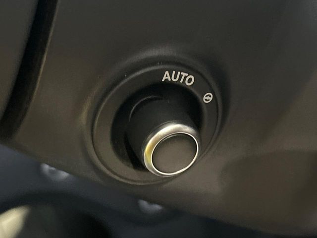 ROVER DEFENDER 2024 Image 31