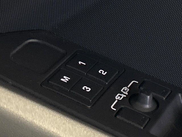 ROVER DEFENDER 2024 Image 31