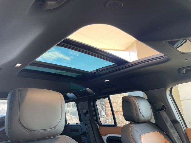 ROVER DEFENDER 2024 Image 31