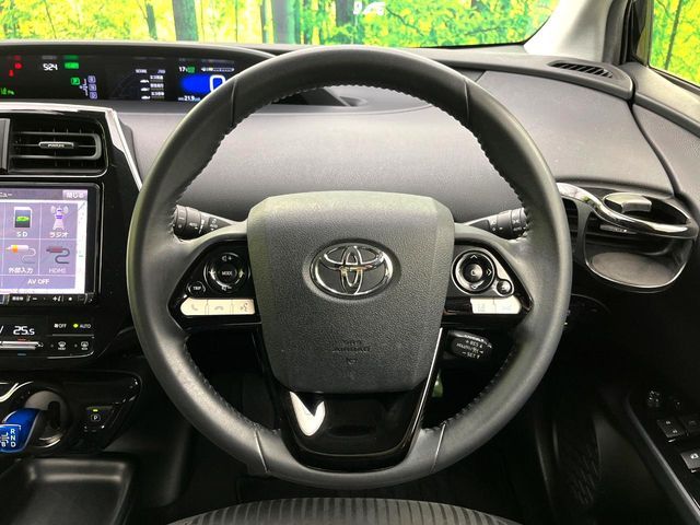 TOYOTA PRIUS 2017 Image 31