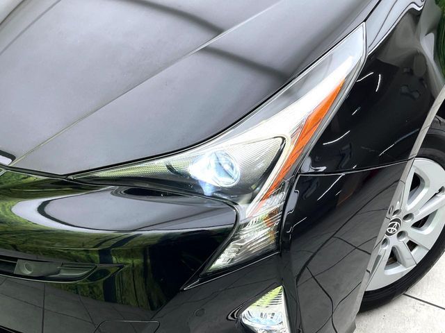 TOYOTA PRIUS 2017 Image 31