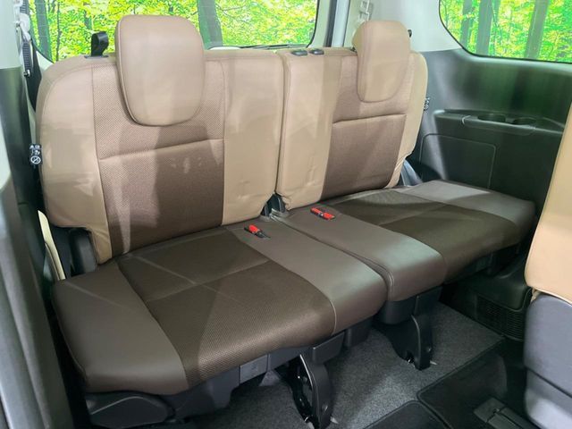 NISSAN SERENA  S-HYBRID 4WD 2018 Image 31