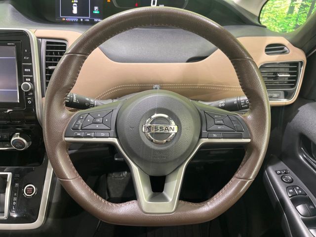 NISSAN SERENA  S-HYBRID 4WD 2018 Image 31