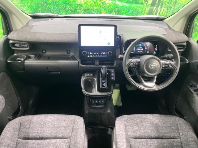 TOYOTA SIENTA HYBRID 2024 Image 31