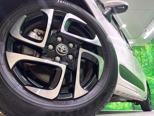 TOYOTA SIENTA HYBRID 2024 Image 31