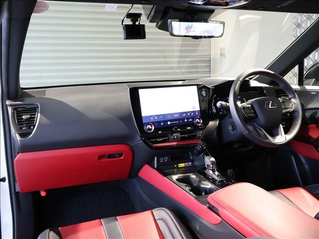 TOYOTA LEXUS NX350H 2023 Image 31