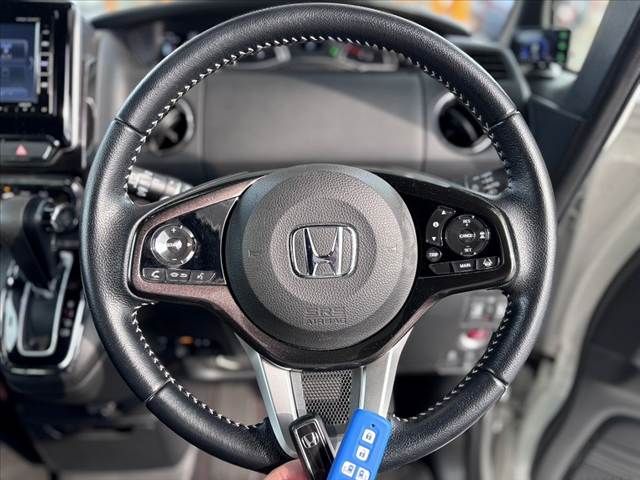 HONDA N BOX CUSTOM 2018 Image 31