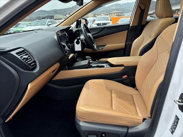 TOYOTA LEXUS NX350H 2023 Image 31