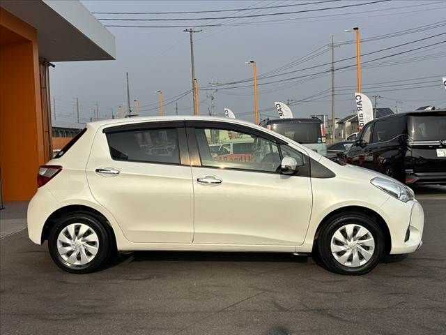 TOYOTA VITZ 2018 Image 31