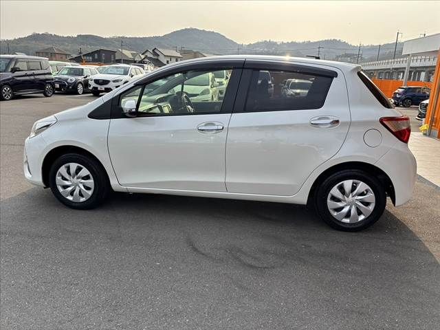TOYOTA VITZ 2018 Image 31