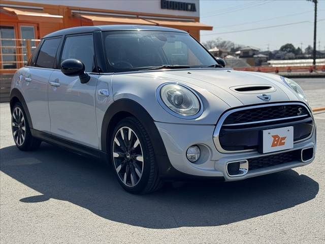 BMW MINI COOPER S 5D 2015 Image 31